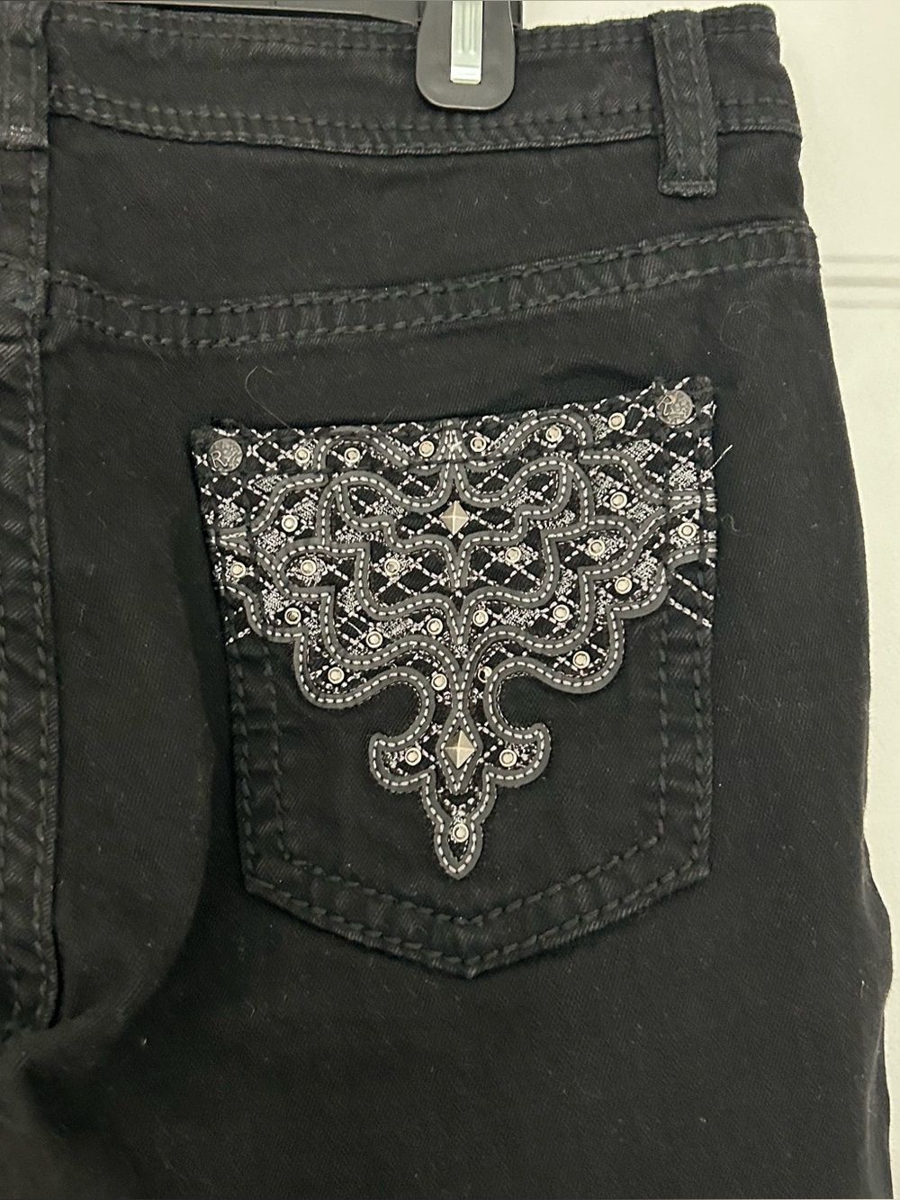NWT Reba Black, Straight Leg, Stretch Jeans Jewelled w Faux Leather Piping 12
